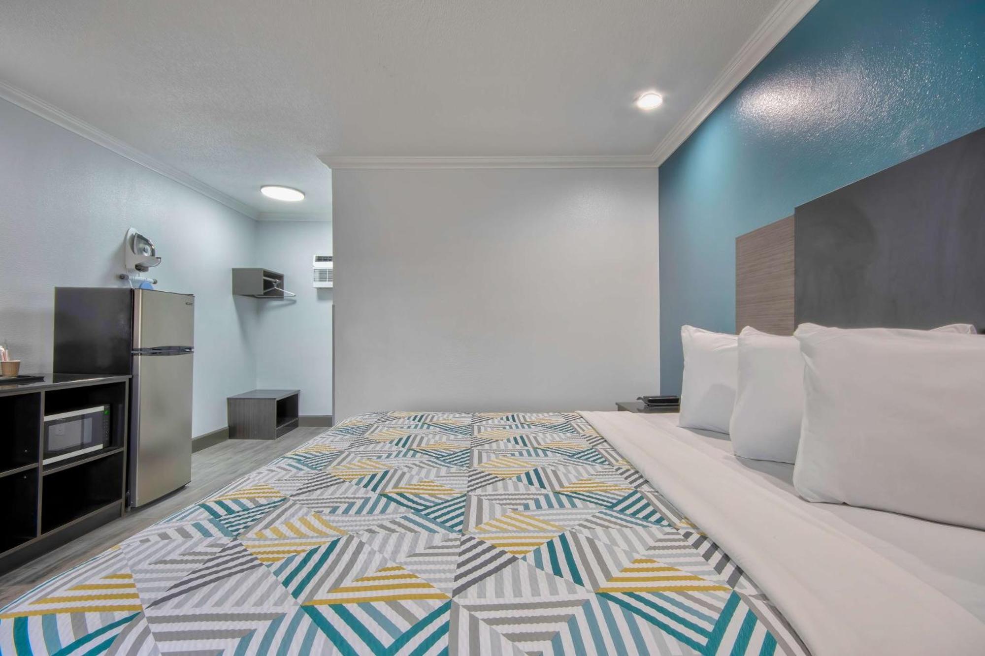 Hotel Rodeway 2*