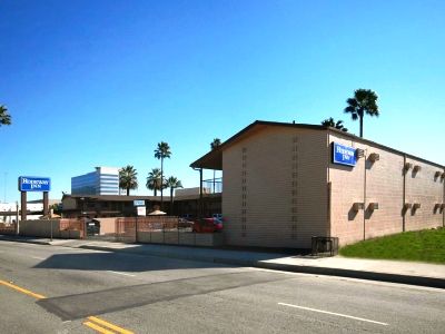 Hotel 6 San Bernardino, Ca 2*